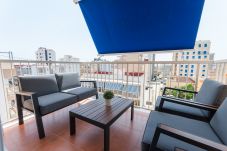 Apartment in Playa de Gandía - Condo with charm, a few meters from the beach. A / C and free wifi. Terrace with sea views
