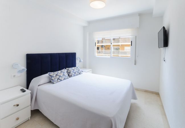 Apartment in Playa de Gandía - Fabulous and with charm, a few meters from the beach. A / C and free wifi. Terrace with sea views Apartment in Playa de Gandía - Fabulous and with charm, a few meters from the beach. A / C and free wifi. Terrace with sea views