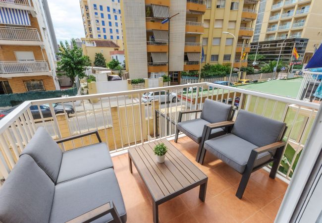 Apartment in Playa de Gandía - Fabulous and with charm, a few meters from the beach. A / C and free wifi. Terrace with sea views Apartment in Playa de Gandía - Fabulous and with charm, a few meters from the beach. A / C and free wifi. Terrace with sea views