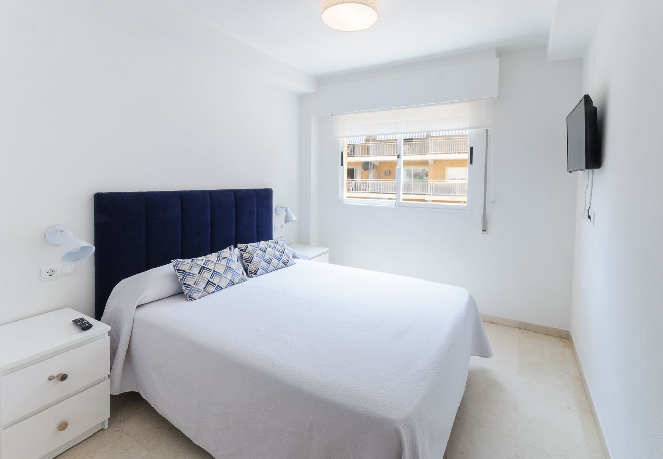 Apartment in Playa de Gandía - Fabulous and with charm, a few meters from the beach. A / C and free wifi. Terrace with sea views Apartment in Playa de Gandía - Fabulous and with charm, a few meters from the beach. A / C and free wifi. Terrace with sea views