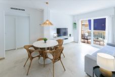 Apartment in Playa de Gandía - Fabulous and with charm, a few meters from the beach. A / C and free wifi. Terrace with sea views