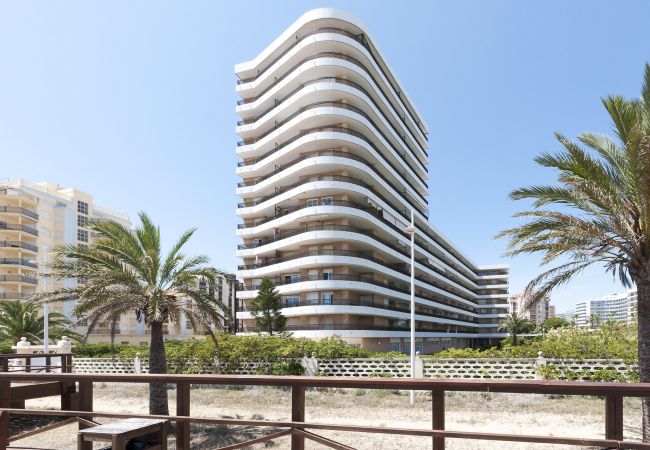 Apartment in Playa de Gandía - Spectacular condo with incredible views. Reformed. Apartment in Playa de Gandía - Spectacular condo with incredible views. Reformed.