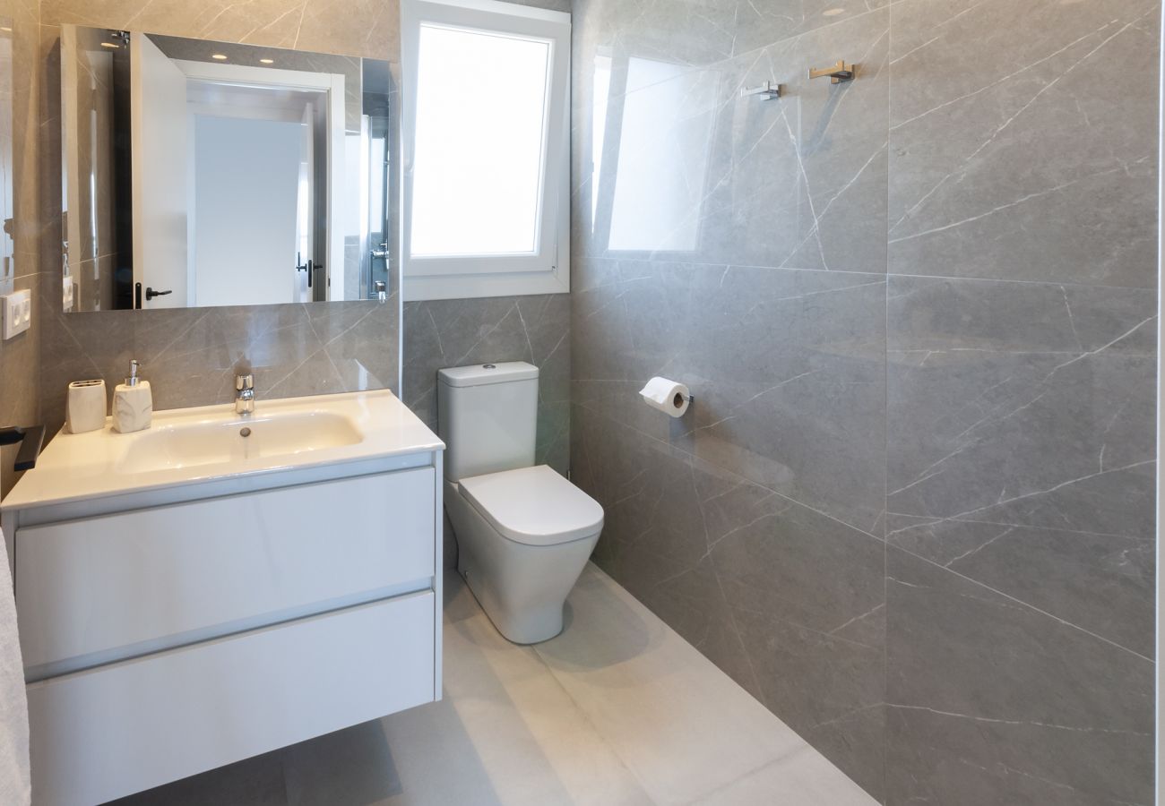 Apartment in Playa de Gandía - Spectacular condo with incredible views. Reformed.