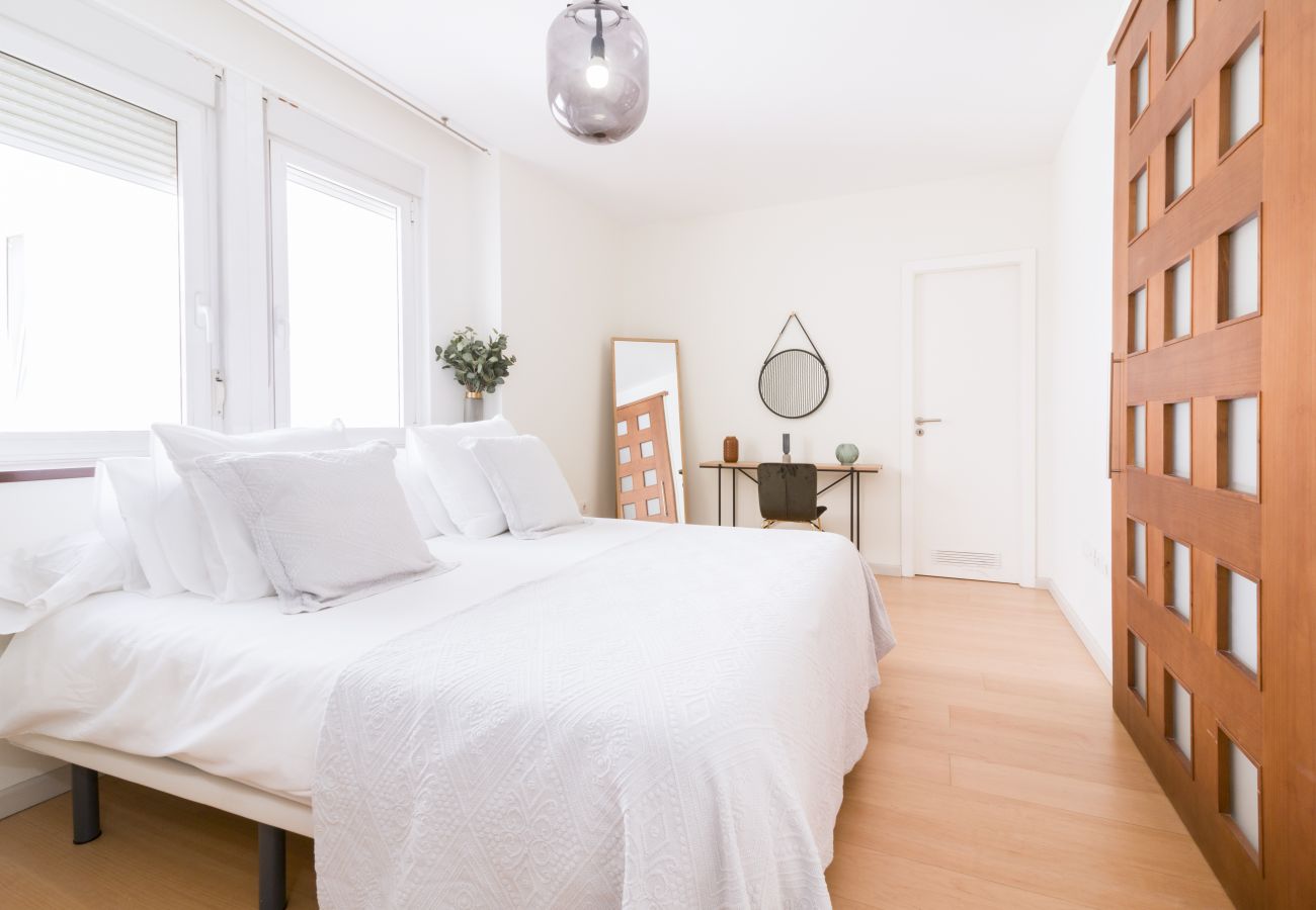 Apartment in Santa Cruz de Tenerife - HomeForGuest Design Attic Apartment, FREE parking