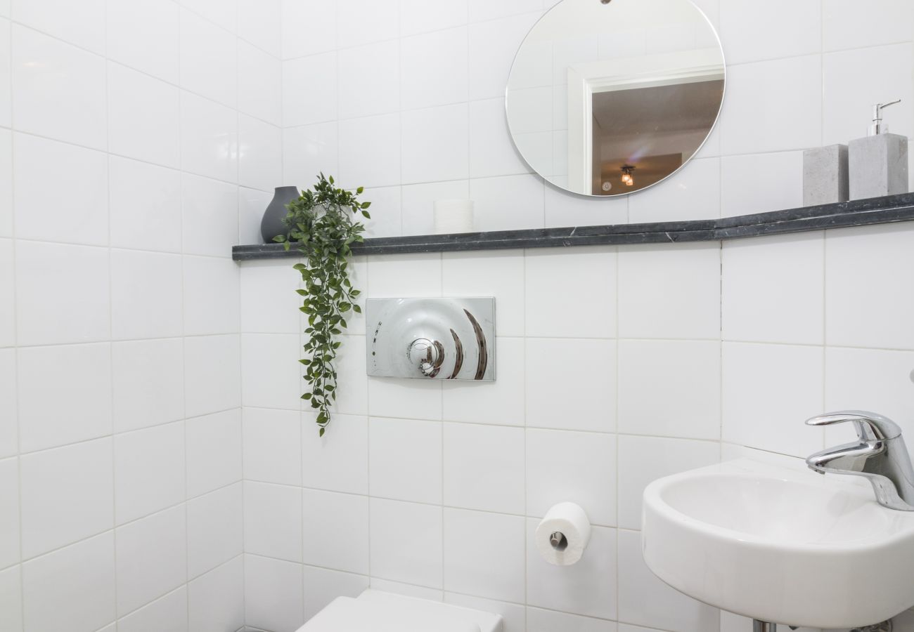 Apartment in Santa Cruz de Tenerife - HomeForGuest Design Attic Apartment, FREE parking