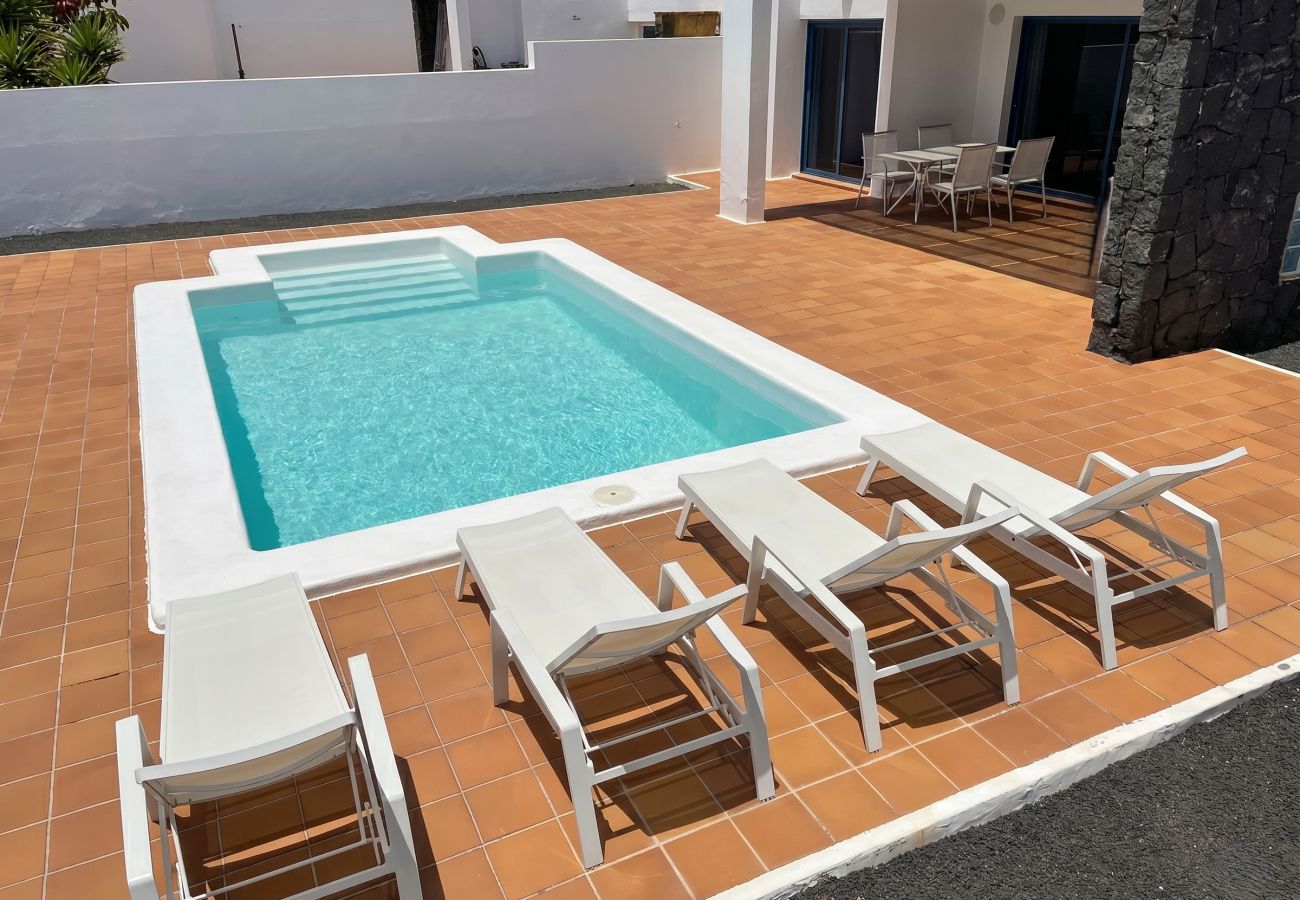 Villa in Playa Blanca - Villa Aroa