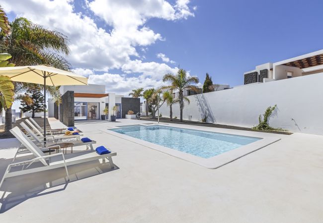 Villa in Playa Blanca - Villa Julia Villa in Playa Blanca - Villa Julia