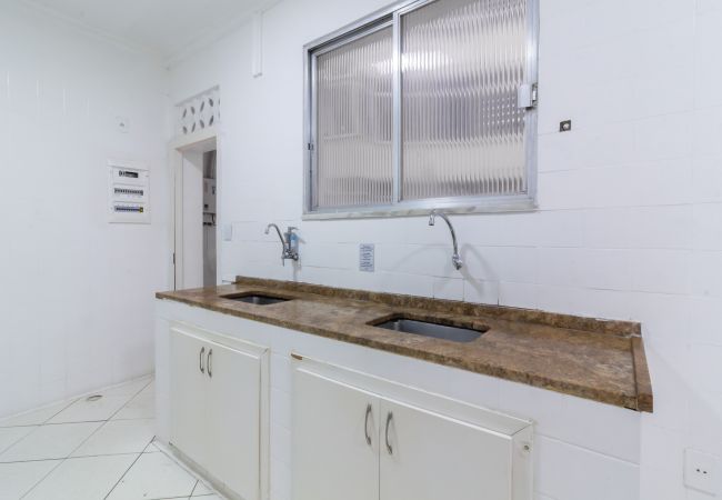 Apartment in Rio de Janeiro - 2 minutes from Copacabana beach | A306 Apartment in Rio de Janeiro - 2 minutes from Copacabana beach | A306