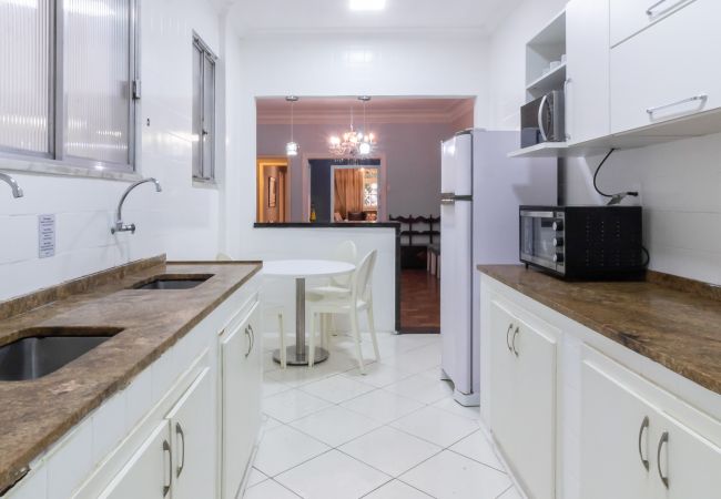 Apartment in Rio de Janeiro - 2 minutes from Copacabana beach | A306 Apartment in Rio de Janeiro - 2 minutes from Copacabana beach | A306