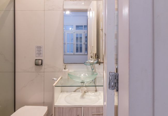 Apartment in Rio de Janeiro - 2 minutes from Copacabana beach | A306 Apartment in Rio de Janeiro - 2 minutes from Copacabana beach | A306