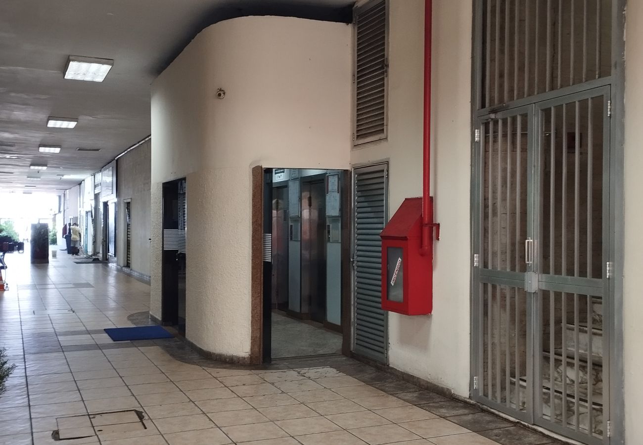 Studio in Rio de Janeiro - 1 minute from Copacabana beach | A923