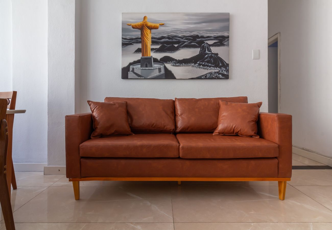 Apartment in Rio de Janeiro - Flat in Copacabana 4 minutes from the beach | SF704 