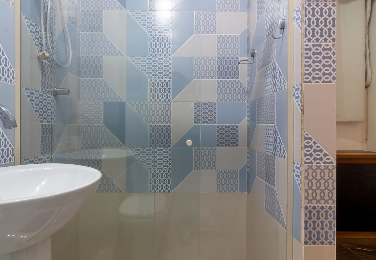 Apartment in Rio de Janeiro - Flat in Copacabana 4 minutes from the beach | SF704 