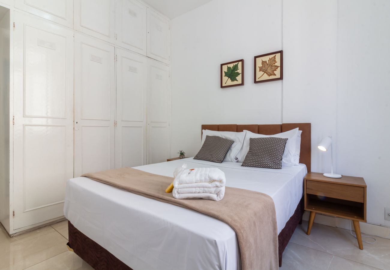 Apartment in Rio de Janeiro - Flat in Copacabana 4 minutes from the beach | SF704 