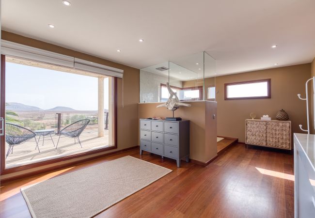 Villa in Antigua - Fuerteventura - HomeForGuest Casa Altanntes: Heated Pool, 4000m² garden - HomeForGuest  Villa in Antigua - Fuerteventura - HomeForGuest Casa Altanntes: Heated Pool, 4000m² garden - HomeForGuest