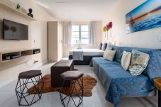 Apartment in Rio de Janeiro - 6 minutes from Ipanema beach and close to the underground | J801