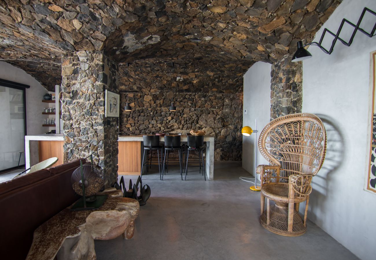 Apartment in Arico - HomeForGuest NextDoor Oasis: ocean front, terrace, natural pool- HomeForGuest