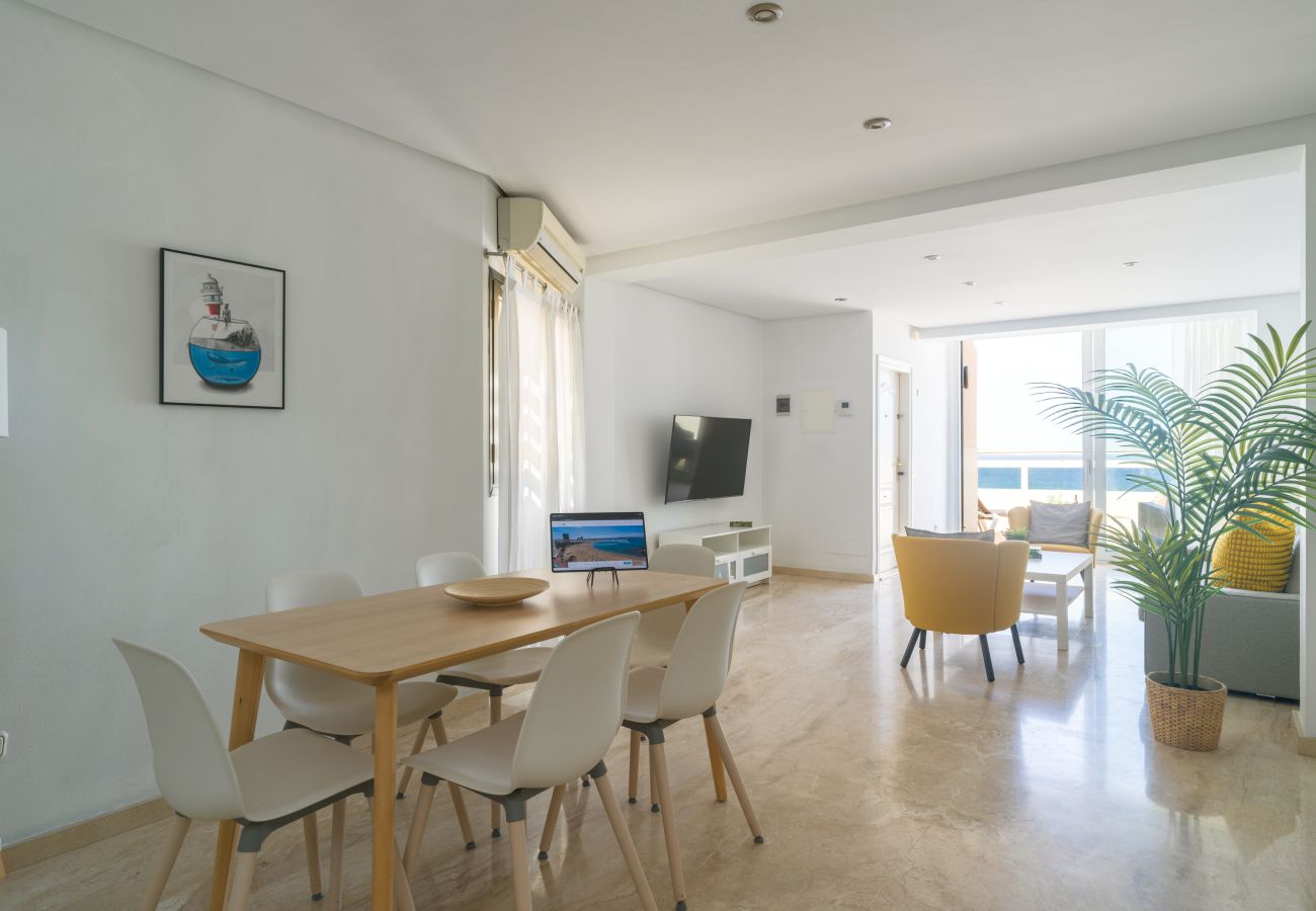 House in Las Palmas de Gran Canaria - Awesome beachfront terrace By CanariasGetaway 