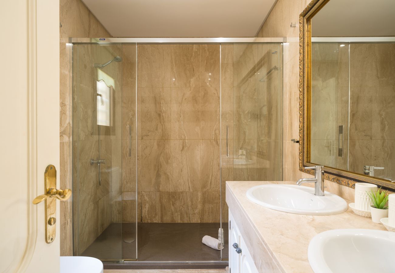 House in Las Palmas de Gran Canaria - Awesome beachfront terrace By CanariasGetaway 