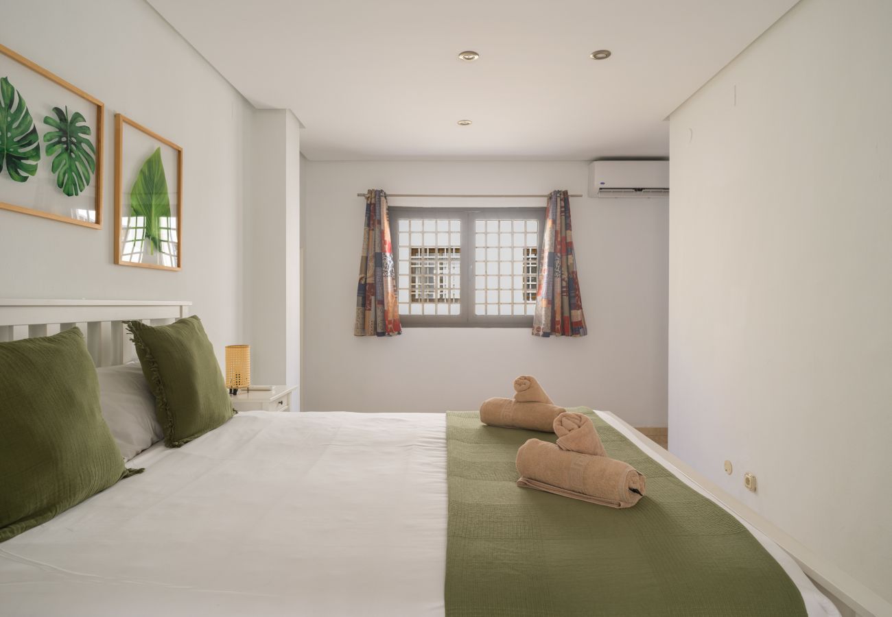 House in Las Palmas de Gran Canaria - Awesome beachfront terrace By CanariasGetaway 