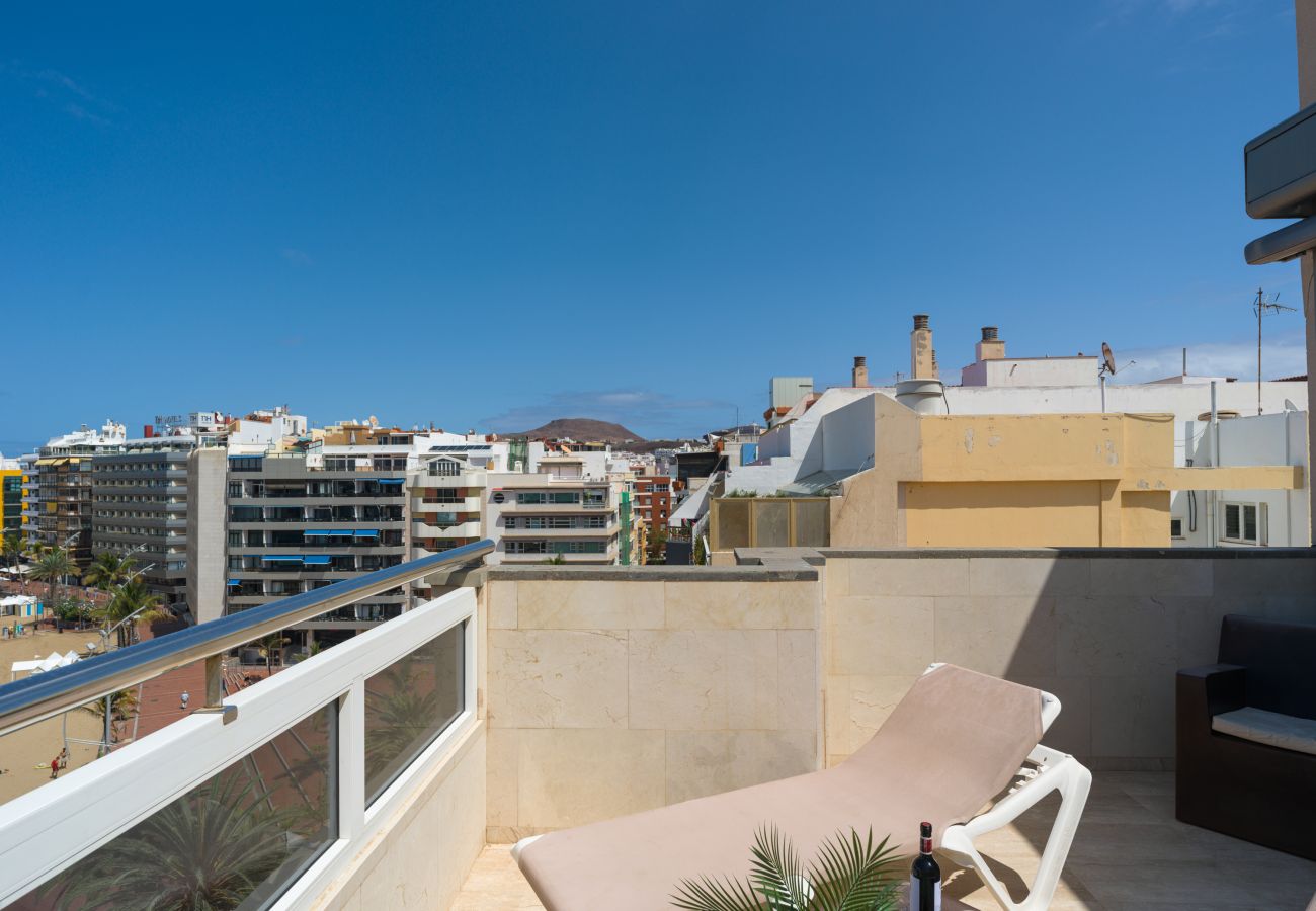 House in Las Palmas de Gran Canaria - Awesome beachfront terrace By CanariasGetaway 