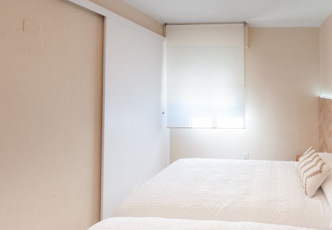 Apartment in Playa de Gandía - Refurbished, with AC, heating, Wifi, Frontline, terrace, International channels Apartment in Playa de Gandía - Refurbished, with AC, heating, Wifi, Frontline, terrace, International channels