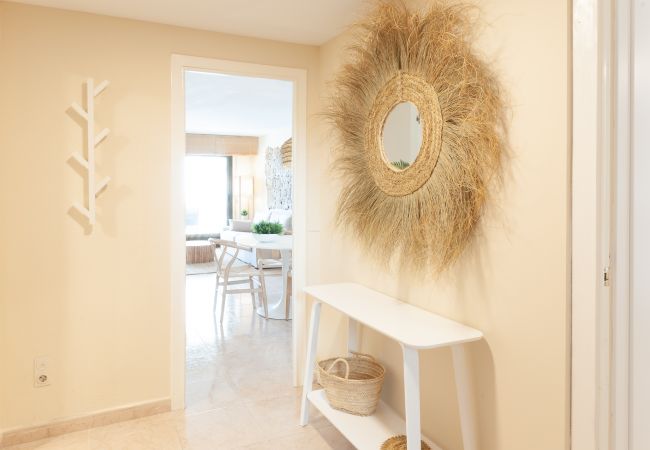 Apartment in Playa de Gandía - Refurbished, with AC, heating, Wifi, Frontline, terrace, International channels Apartment in Playa de Gandía - Refurbished, with AC, heating, Wifi, Frontline, terrace, International channels