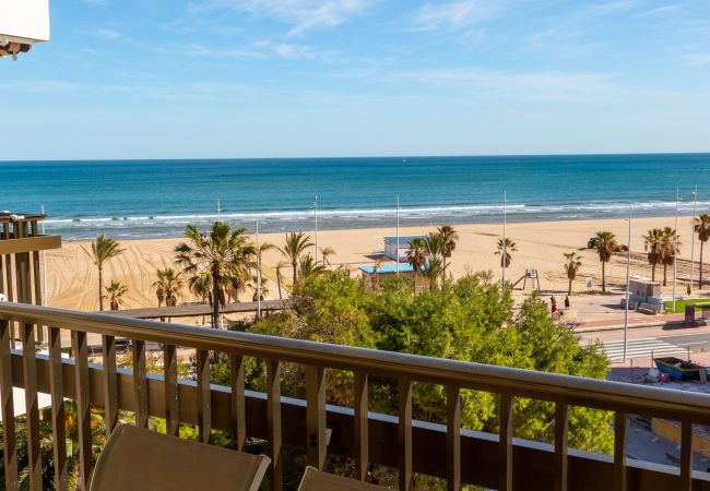 Apartment in Playa de Gandía - Refurbished, with AC, heating, Wifi, Frontline, terrace, International channels Apartment in Playa de Gandía - Refurbished, with AC, heating, Wifi, Frontline, terrace, International channels