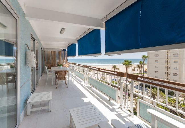 Apartment in Playa de Gandía - PRECIOSO APARTAMENTO SITUADO EN PRIMERA LÍNEA DE PLAYA Apartment in Playa de Gandía - PRECIOSO APARTAMENTO SITUADO EN PRIMERA LÍNEA DE PLAYA