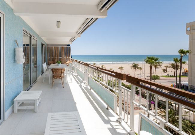 Apartment in Playa de Gandía - PRECIOSO APARTAMENTO SITUADO EN PRIMERA LÍNEA DE PLAYA Apartment in Playa de Gandía - PRECIOSO APARTAMENTO SITUADO EN PRIMERA LÍNEA DE PLAYA