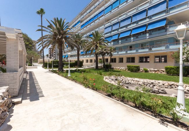 Apartment in Playa de Gandía - PRECIOSO APARTAMENTO SITUADO EN PRIMERA LÍNEA DE PLAYA Apartment in Playa de Gandía - PRECIOSO APARTAMENTO SITUADO EN PRIMERA LÍNEA DE PLAYA