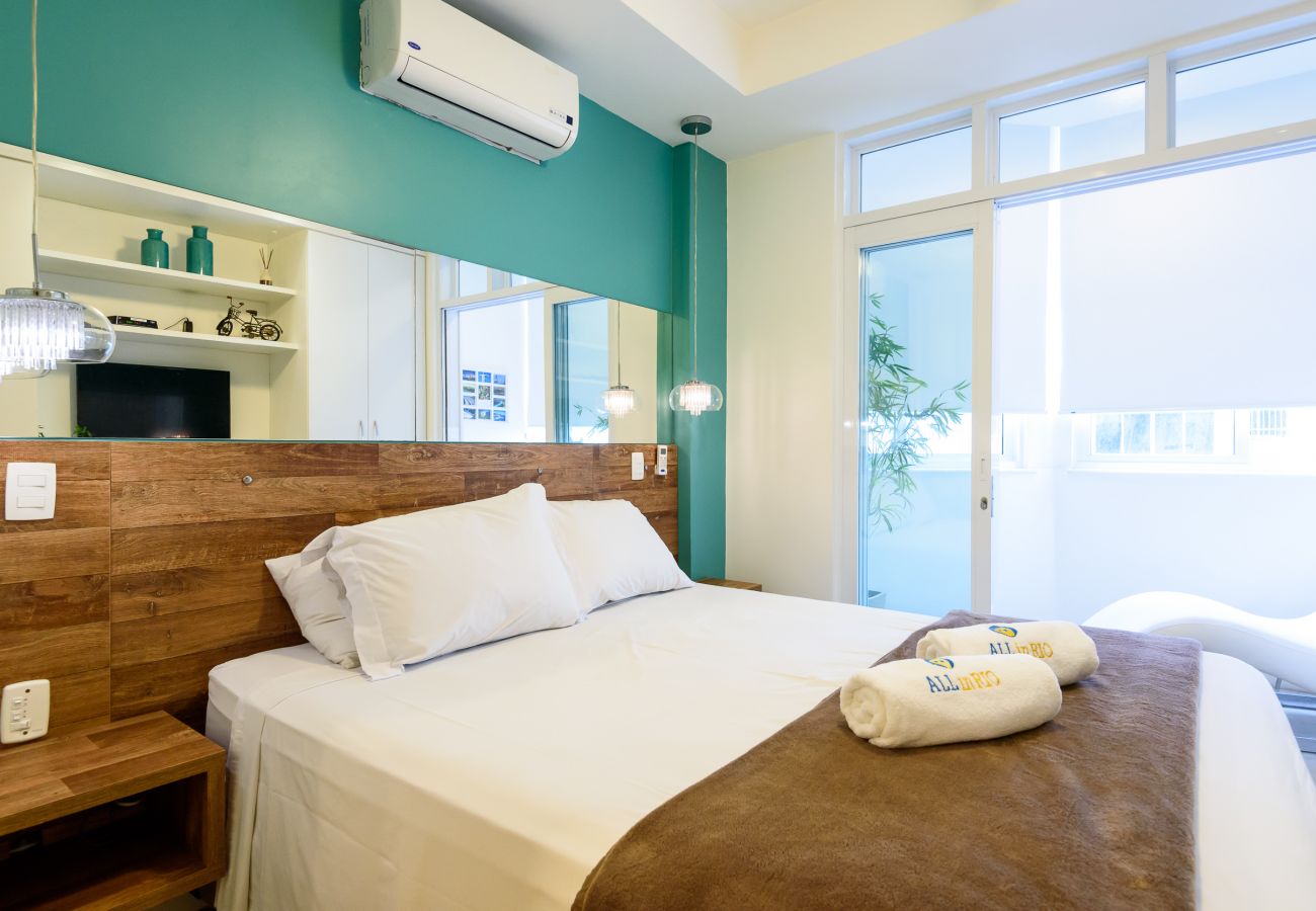 Apartment in Rio de Janeiro - Side sea view, 3min from the beach | PJ204