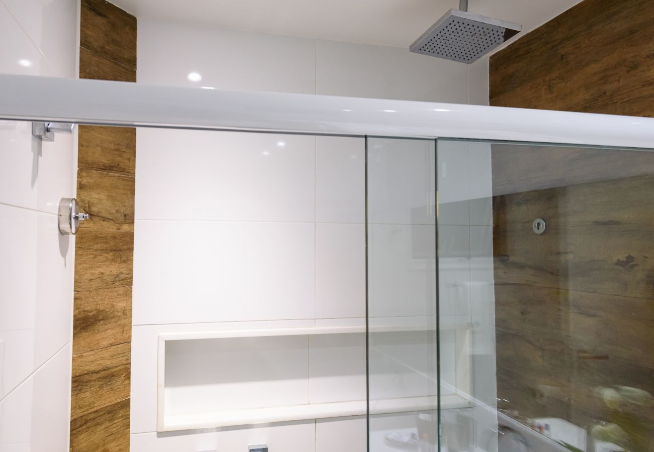 Apartment in Rio de Janeiro - Side sea view, 3min from the beach | PJ204