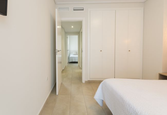 Apartment in Playa de Gandía - Elegante Apartamento familiar de 2 dormitorios. Wifi Apartment in Playa de Gandía - Elegante Apartamento familiar de 2 dormitorios. Wifi