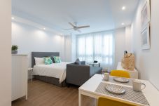 Apartment in Las Palmas de Gran Canaria - HomeForGuest New and Cozy Apartment by Las Canteras