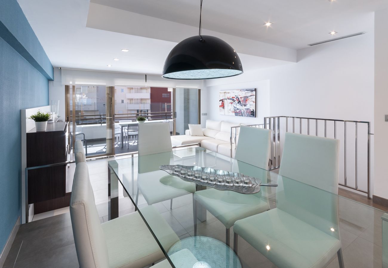 Apartment in Playa de Gandía - Amazing Apartment in front of the Beach with sunny terrace. - only families