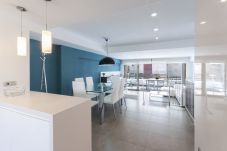 Apartment in Playa de Gandía - Amazing Apartment in front of the Beach with sunny terrace. Airco.