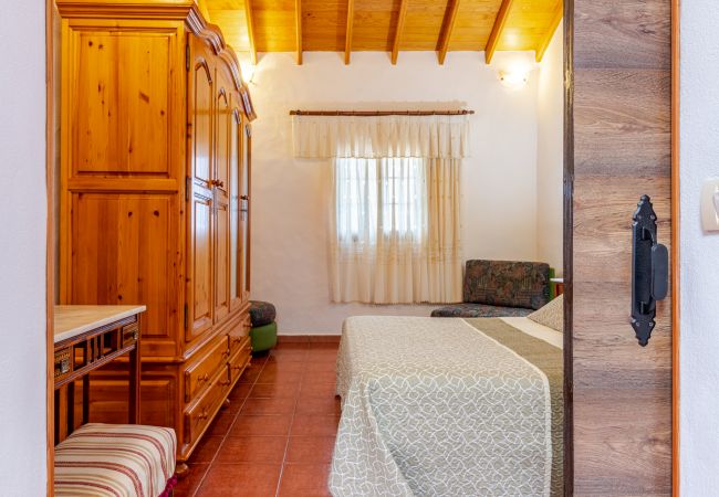 House in Moya - Mari House With Jacuzzi and BBQ by CanariasGetaway House in Moya - Mari House With Jacuzzi and BBQ by CanariasGetaway