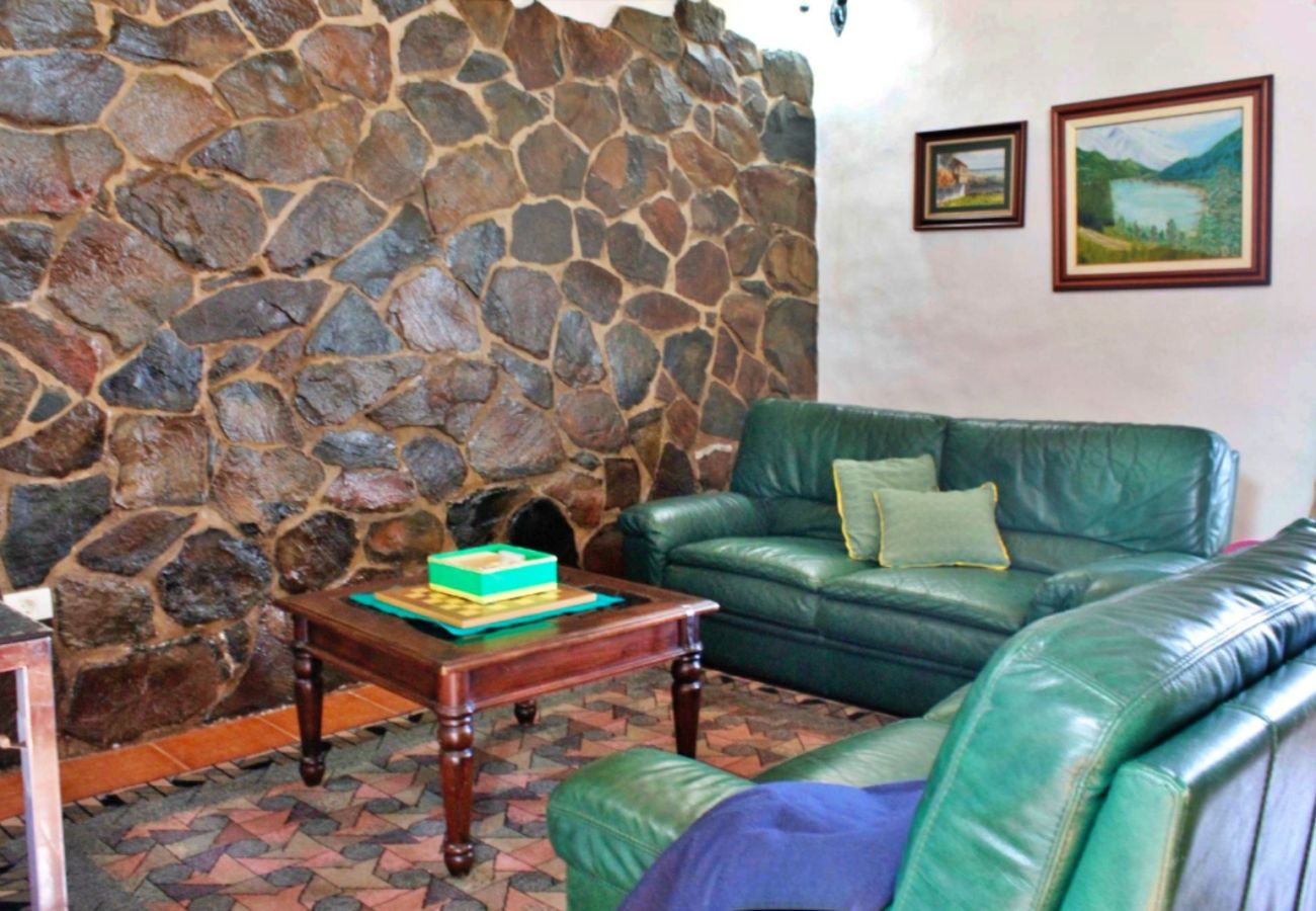 House in Moya - Mari House With Jacuzzi and BBQ by CanariasGetaway