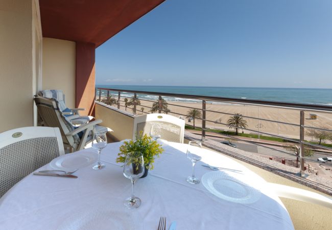 Apartment in Playa de Gandía - Amazing holidays in front of the sea. Fully refurbished Apartment in Playa de Gandía - Amazing holidays in front of the sea. Fully refurbished