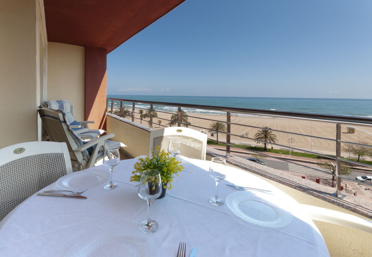Apartment in Playa de Gandía - Amazing holidays in front of the sea. Fully refurbished Apartment in Playa de Gandía - Amazing holidays in front of the sea. Fully refurbished
