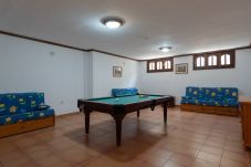 Villa in Caleta de Fuste - HomeForGuest Villa Lobos with Private Swimming Pool 