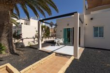 Apartment in Corralejo - HomeForGuest Apartment 1 with terrace and pool in Corralejo