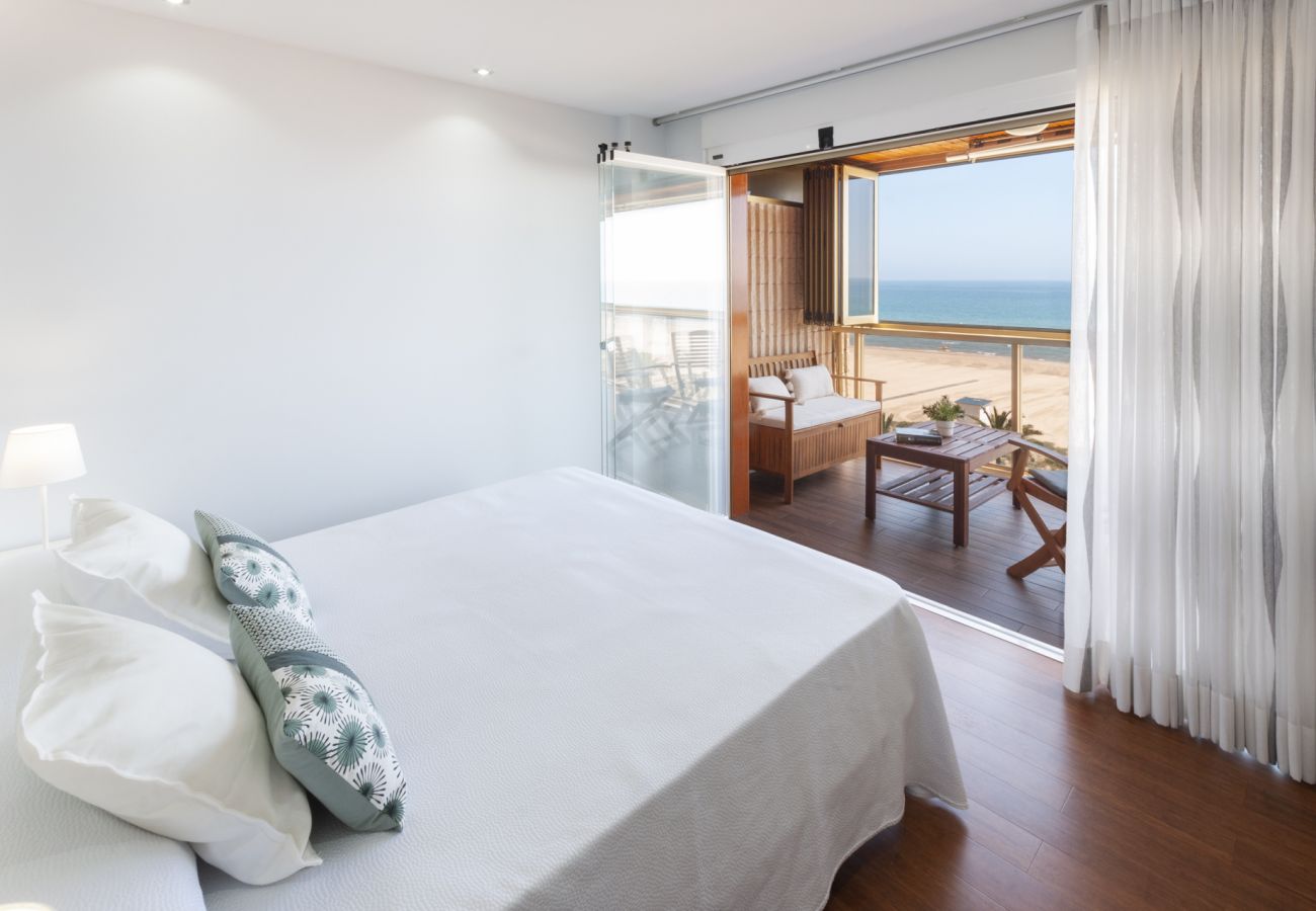 Apartment in Playa de Gandía - Luxurious and Beautiful three Bedroom Beachfront Property Apartment in Playa de Gandía - Luxurious and Beautiful three Bedroom Beachfront Property