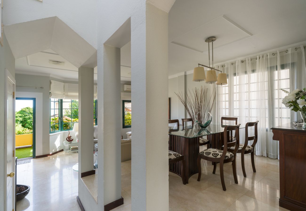 House in Santa Brígida - House with cozy garden BBQ 