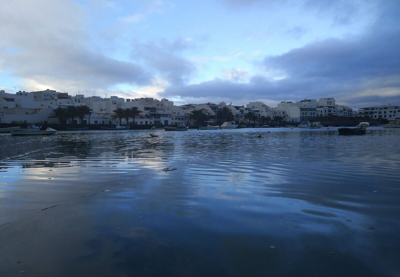 Apartment in Arrecife - La Chalana, two bedroom apartment in El Charco de San Ginés 
