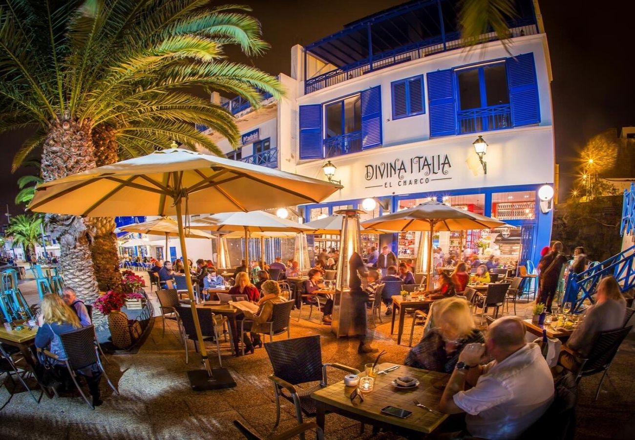 Apartment in Arrecife - La Chalana, two bedroom apartment in El Charco de San Ginés 