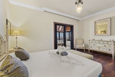 Apartment in Arrecife - Casa Fife | Immense Duplex Facing the Sea