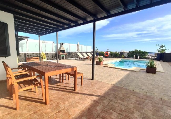 Villa in Tías - Villa 21, luxurious villa with heated pool  Villa in Tías - Villa 21, luxurious villa with heated pool