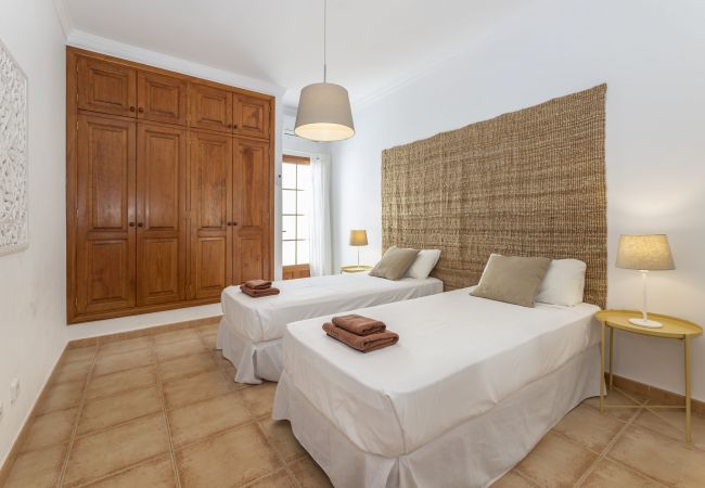 Villa in Tías - Villa 21, luxurious villa with heated pool  Villa in Tías - Villa 21, luxurious villa with heated pool